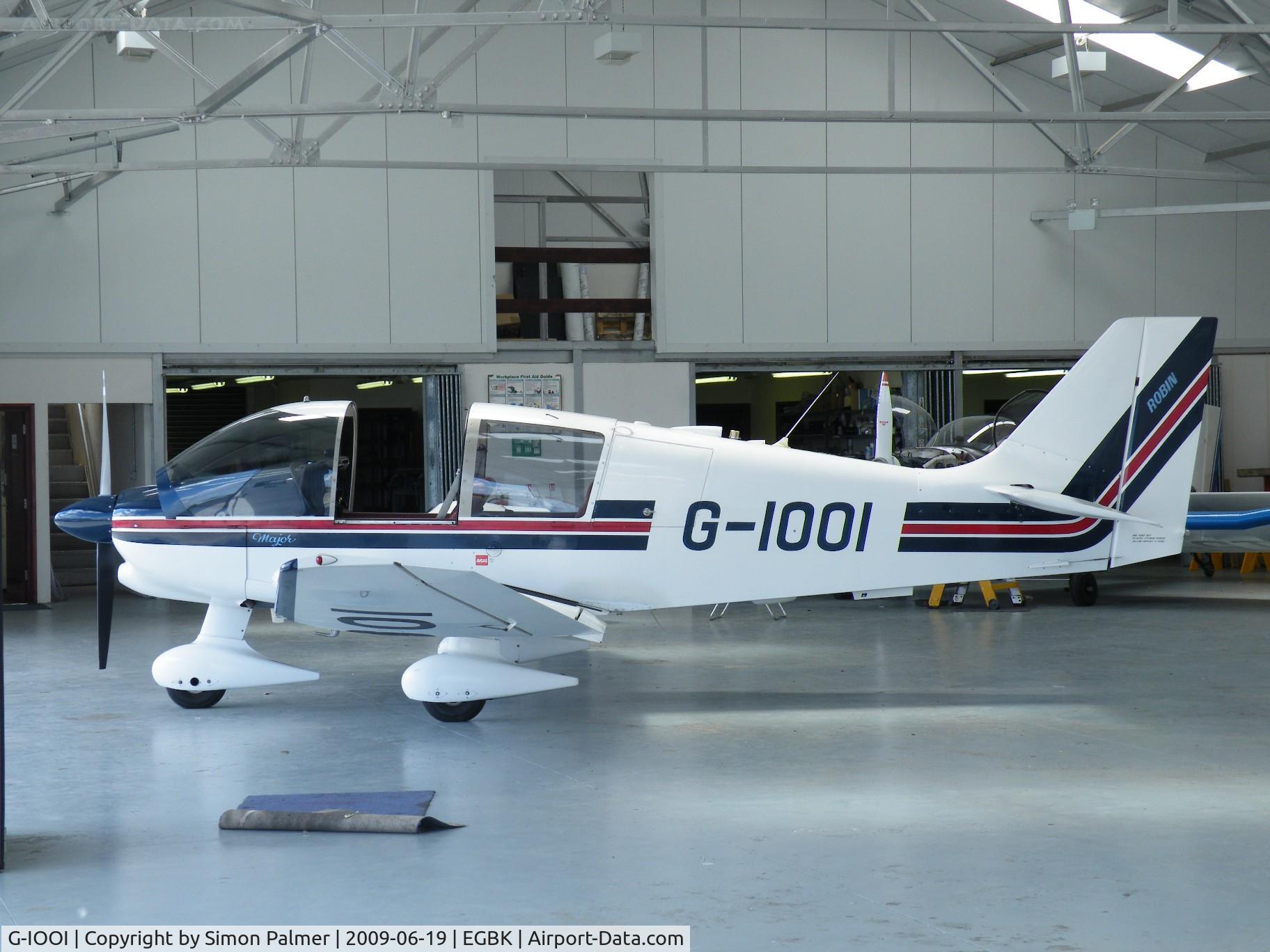 G-IOOI, 1985 Robin DR-400-160 Chevalier C/N 1700, Robin DR400/160 hangared at Sywell
