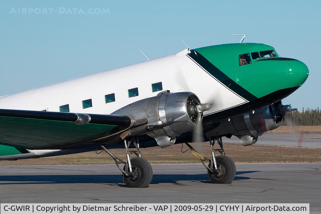 C-GWIR, 1942 Douglas C-47A-20-DL (DC-3) C/N 9371, Buffalo Airways DC3