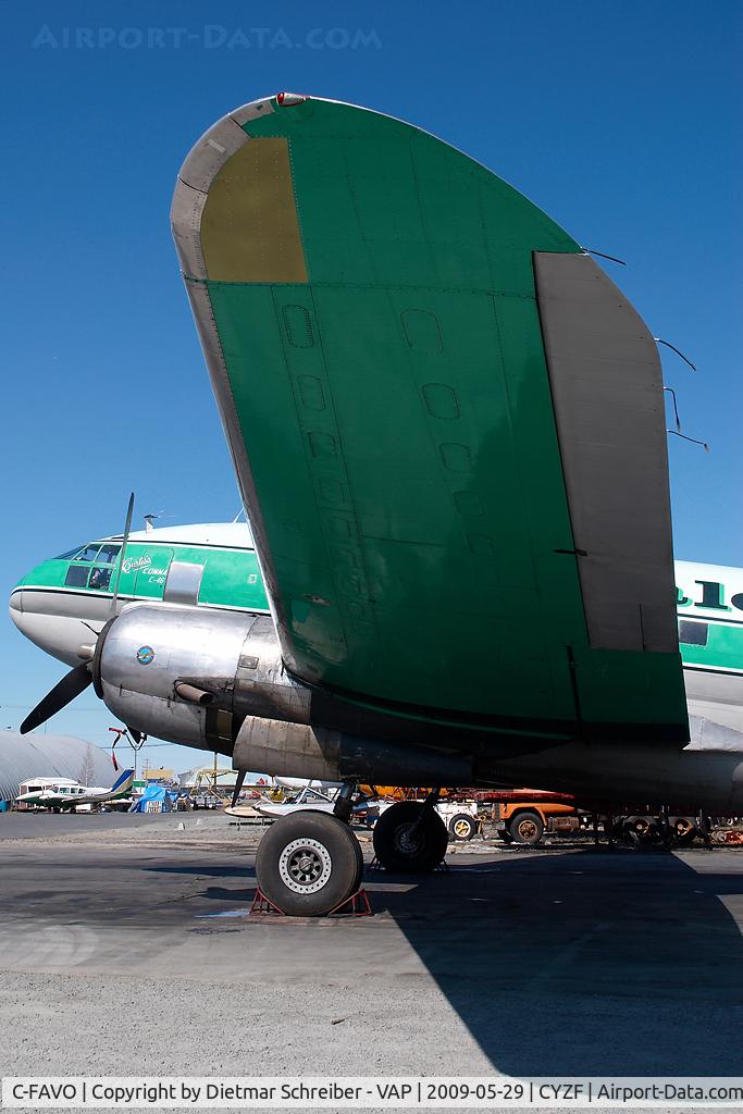 C-FAVO, 1944 Curtiss C-46D Commando C/N 33242, Buffalo Airways Curtiss C46