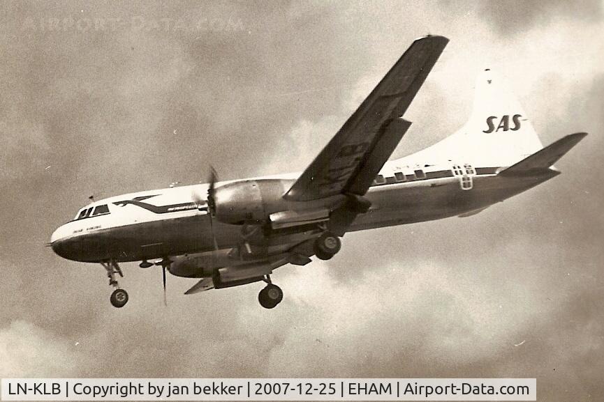 LN-KLB, 1956 Convair 440-75 Metropolitan C/N 320, Just before landing at Schiphol around 1960