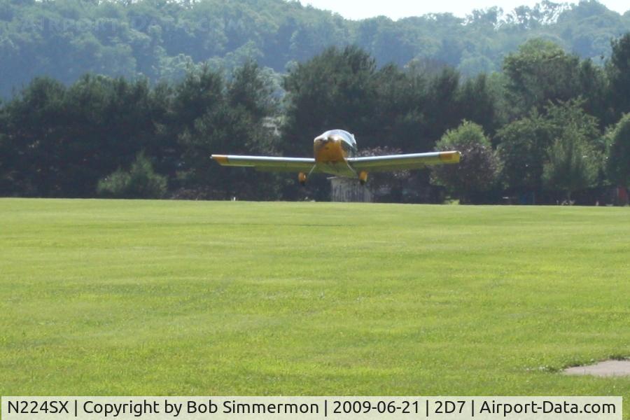 N224SX, 2005 Sonex Sonex C/N R-1001, Landing on 28 at the Beach City, Ohio Father's Day fly-in.