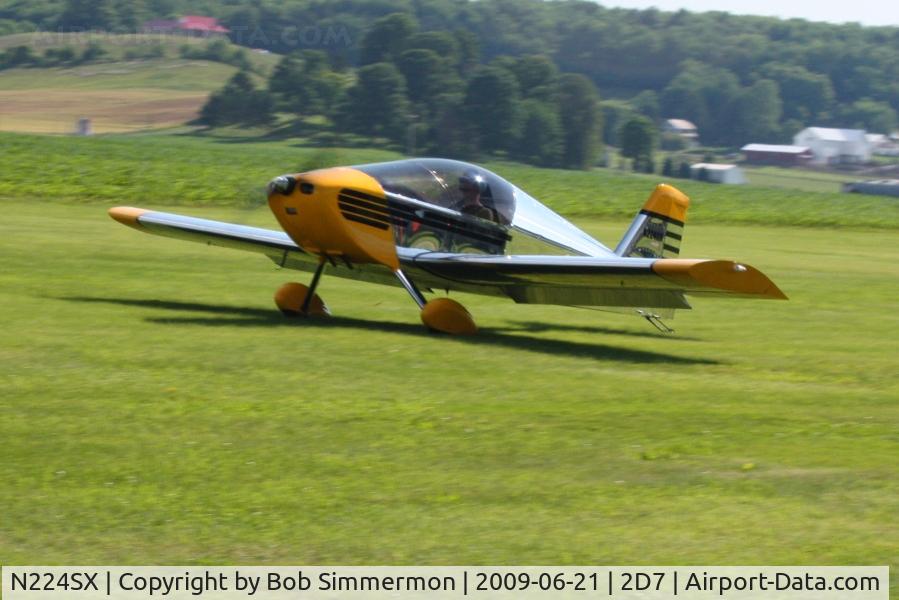 N224SX, 2005 Sonex Sonex C/N R-1001, Landing on 28 at the Beach City, Ohio Father's Day fly-in.