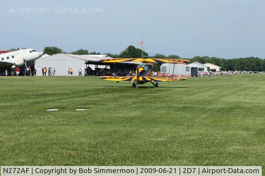 N272AF, 1988 Christen Pitts S-2B Special C/N 5146, Departing 28 at the Beach City, Ohio Father's Day fly-in.