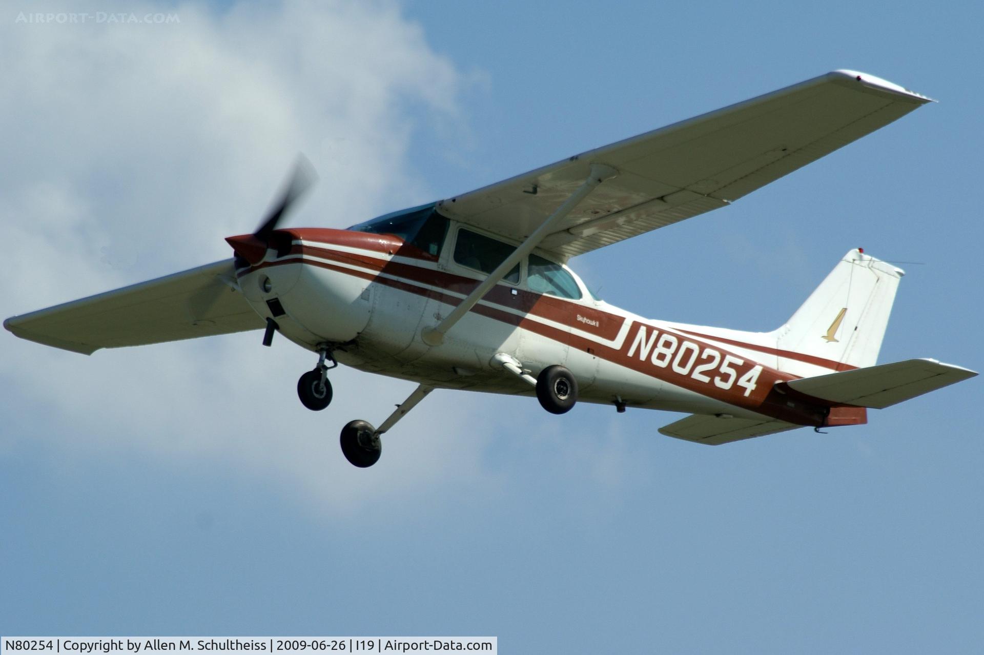 N80254, 1975 Cessna 172M C/N 17266479, 1975 C172