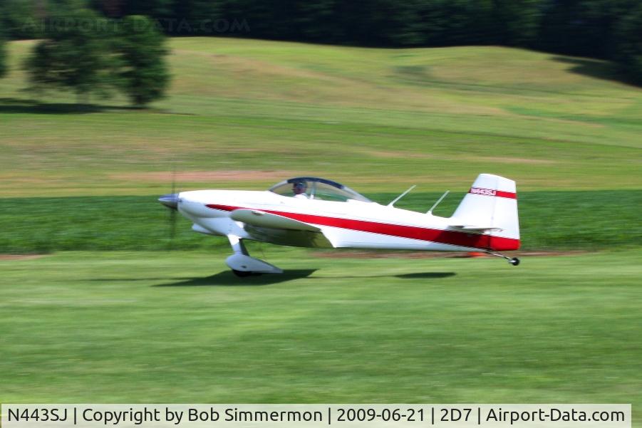 N443SJ, 1989 Vans RV-4 C/N 264, Departing 28 at the Beach City, Ohio Father's Day fly-in.