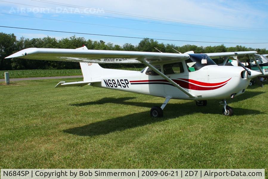 N684SP, 1999 Cessna 172S C/N 172S8095, Father's Day fly-in at Beach City, Ohio