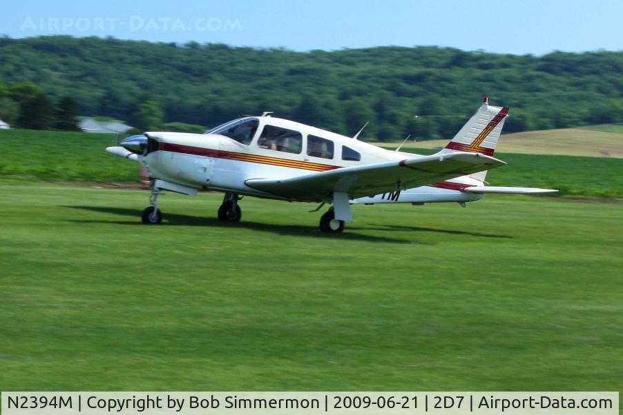 N2394M, 1977 Piper PA-28R-201 Cherokee Arrow III C/N 28R-7837085, Landing on 28 at the Beach City, Ohio Father's Day fly-in.