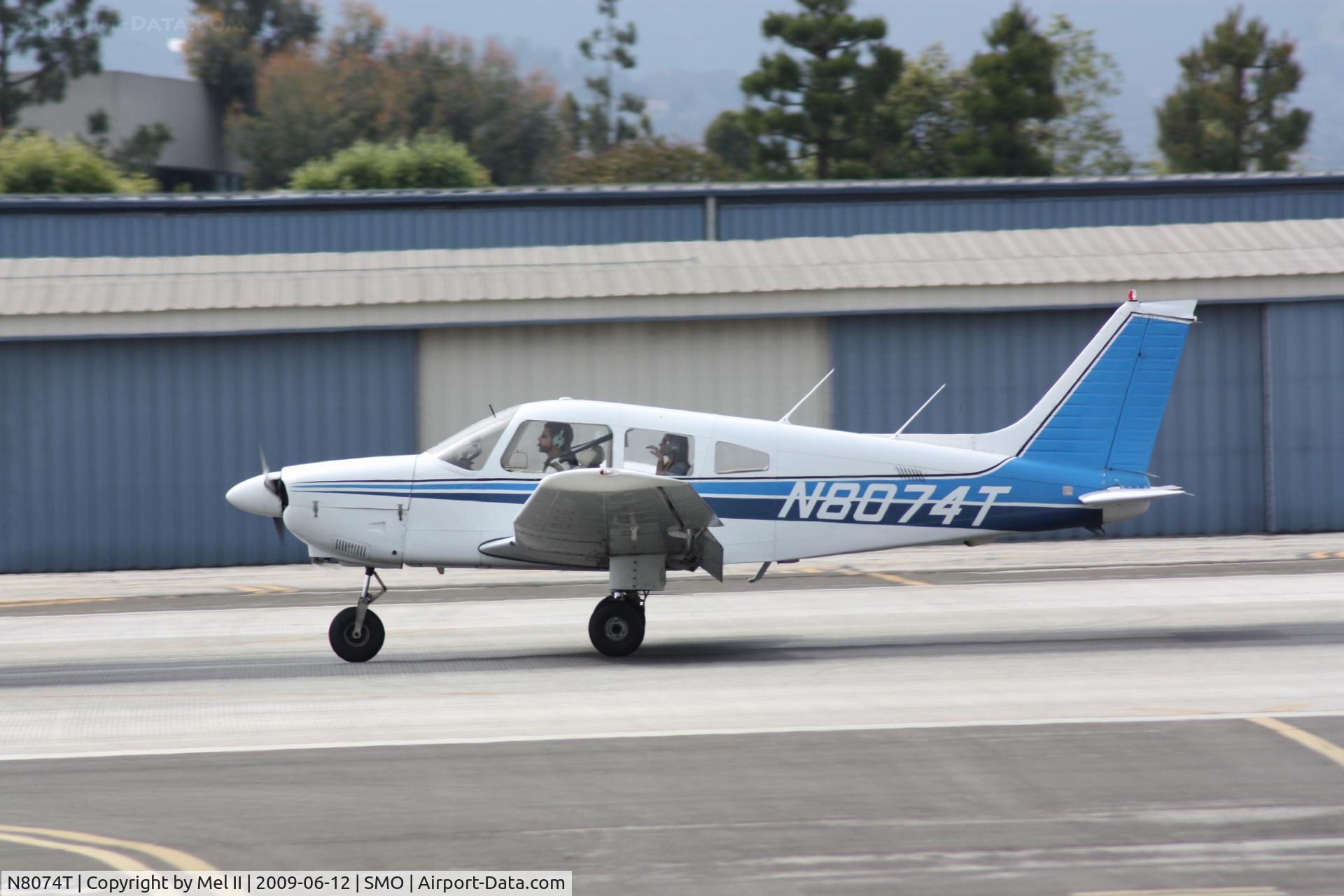 N8074T, 1979 Piper PA-28-181 Archer II C/N 28-8090062, Landing RWY 21
