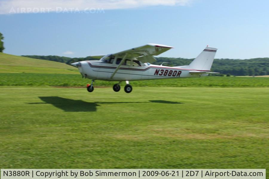 N3880R, 1966 Cessna 172H C/N 17255380, Landing on 28 at the Beach City, Ohio Father's Day fly-in.