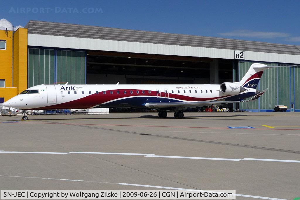 5N-JEC, 2005 Bombardier CRJ-900 NG (CL-600-2D24) C/N 15054, visitor