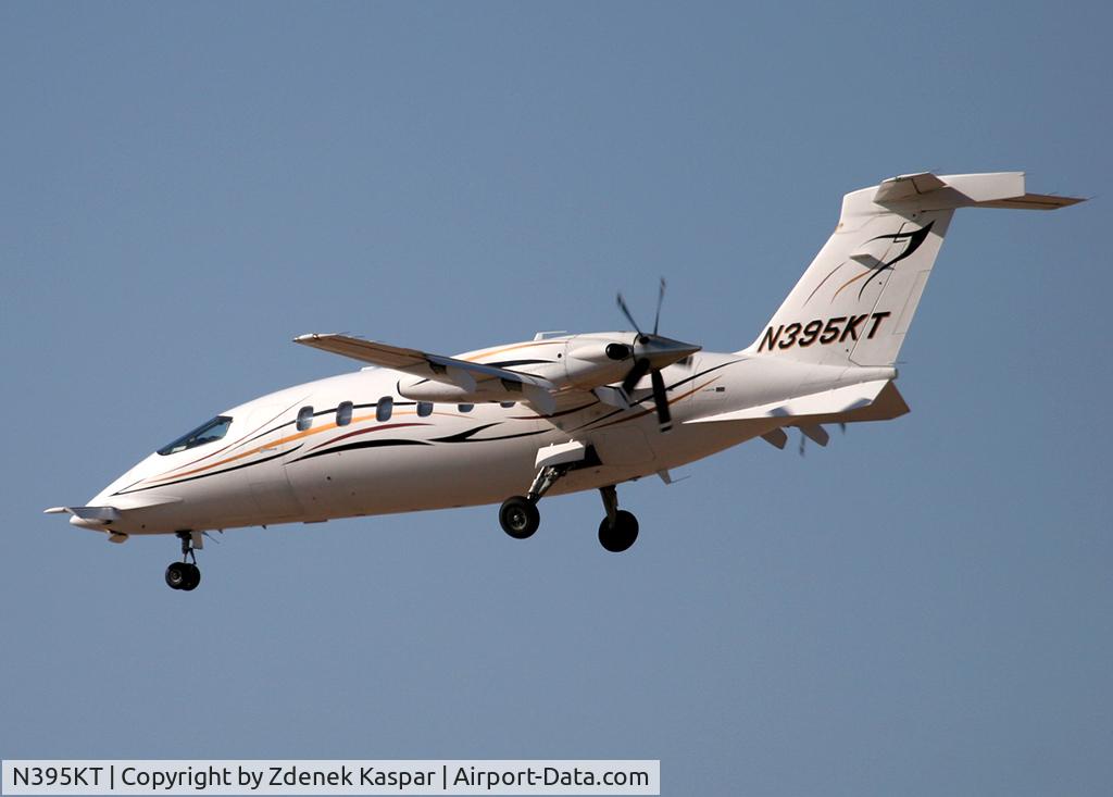 N395KT, 2001 Piaggio P-180 Avanti C/N 1044, PHX