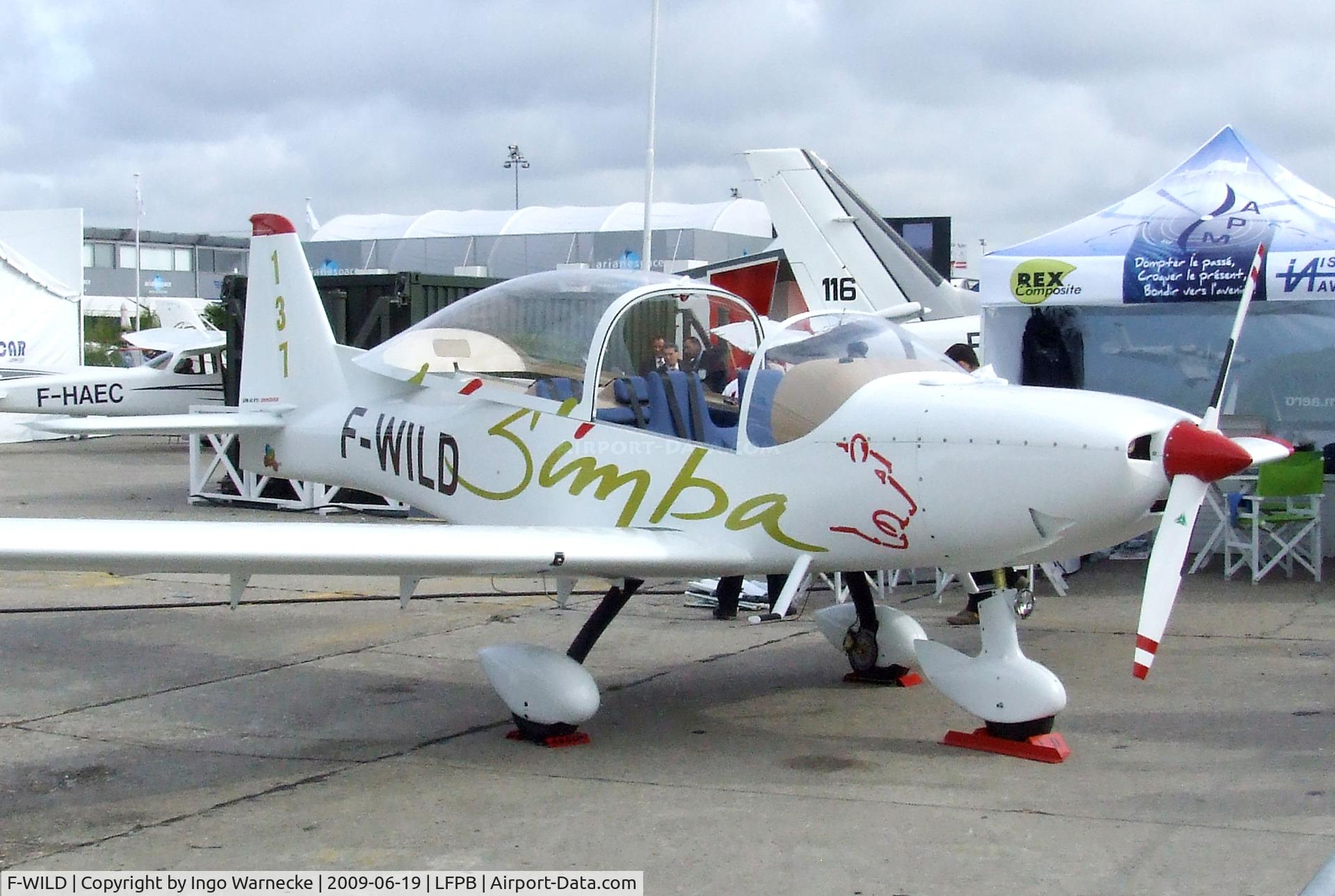 F-WILD, 2009 Issoire APM 40 Simba C/N 01, Issoire APM40 Simba at the Aerosalon 2009, Paris