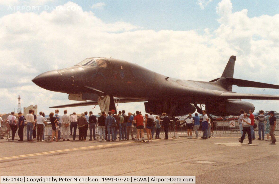 86-0140, 1986 Rockwell B-1B Lancer C/N 100, B-1B Lancer of 384 Bomb Wing at the 1991 Intnl Air Tattoo at RAF Fairford.