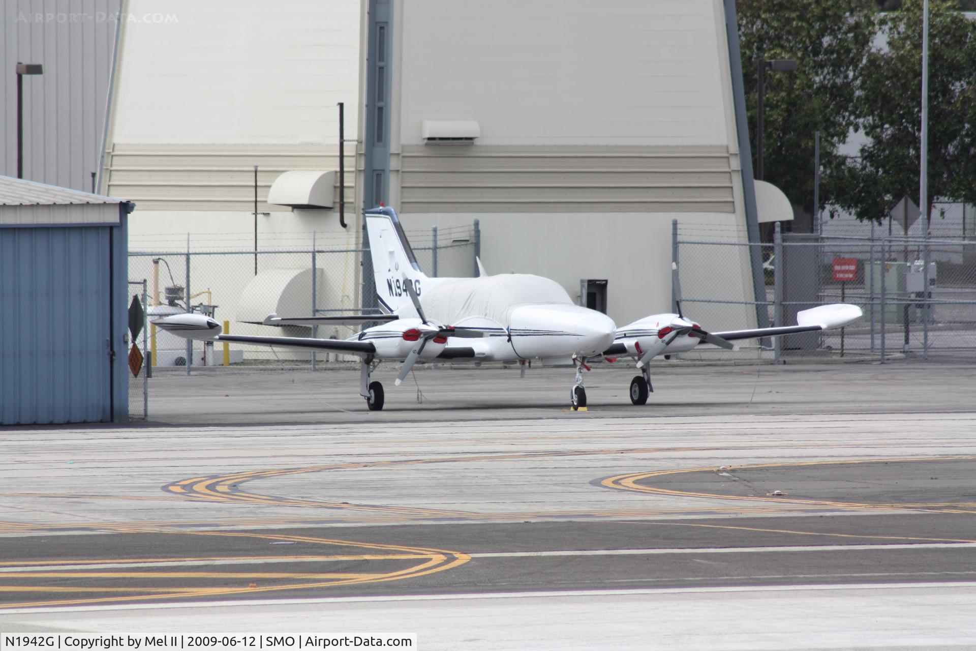 N1942G, 1974 Cessna 421B Golden Eagle C/N 421B0842, Parked