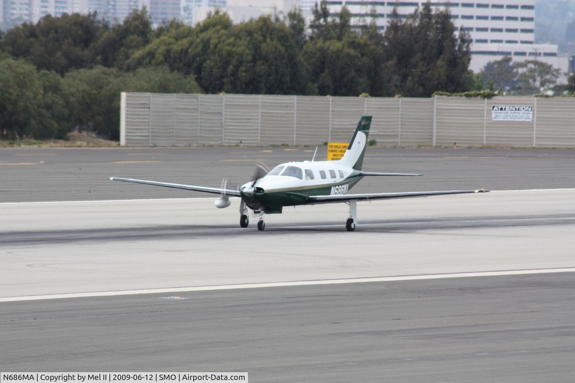 N686MA, Piper PA-46-350P Malibu Mirage C/N 4636337, Departing RWY 21