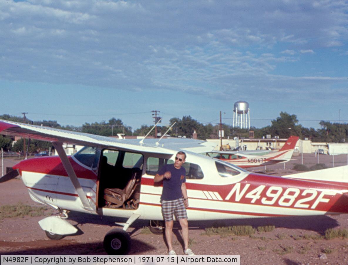 N4982F, 1966 Cessna U206B Super Skywagon C/N U206-0682, Tuba City, AZ - 1971