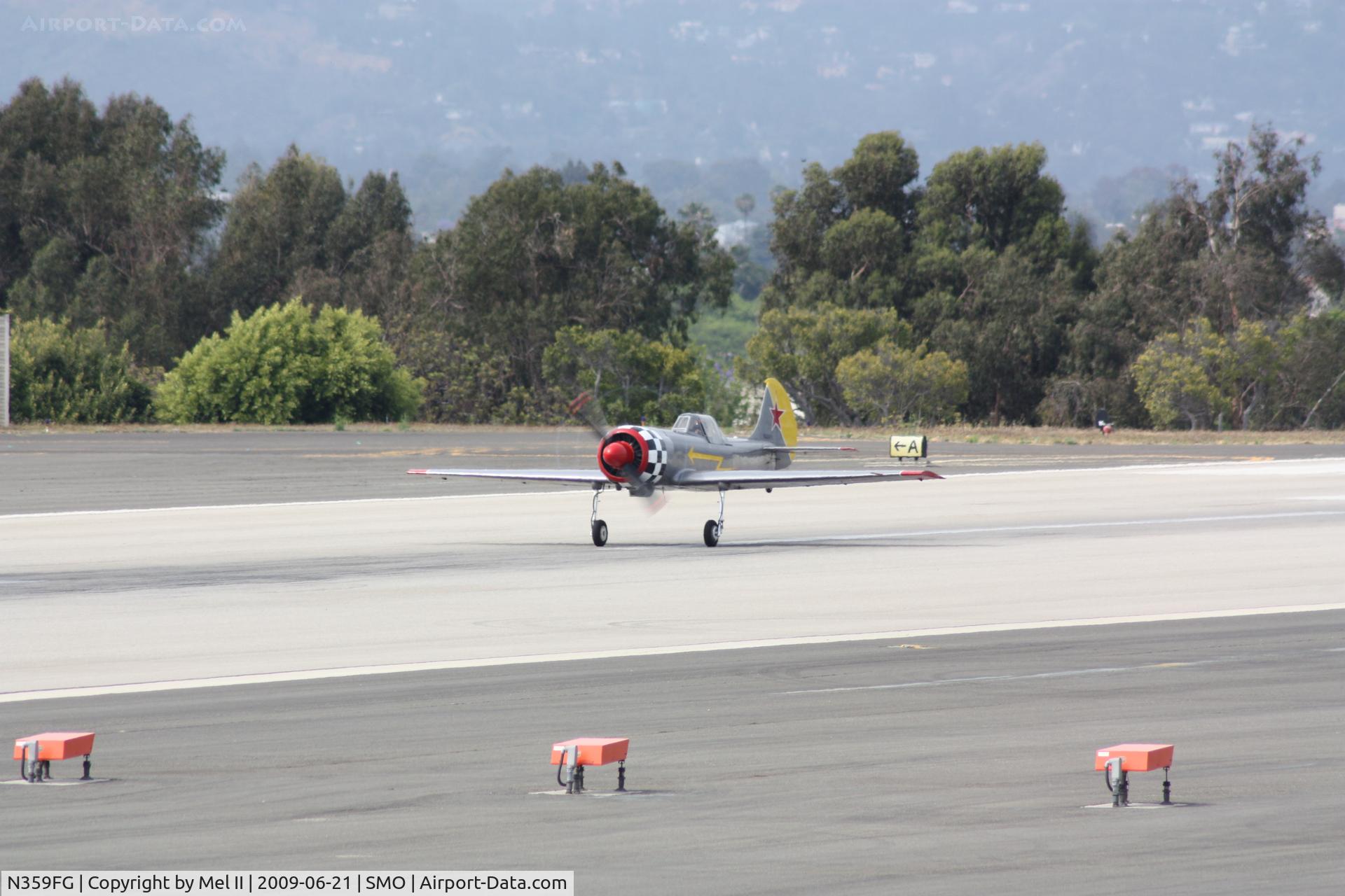 N359FG, 1984 Yakovlev Yak-50 C/N 842305, Departing RWY 21