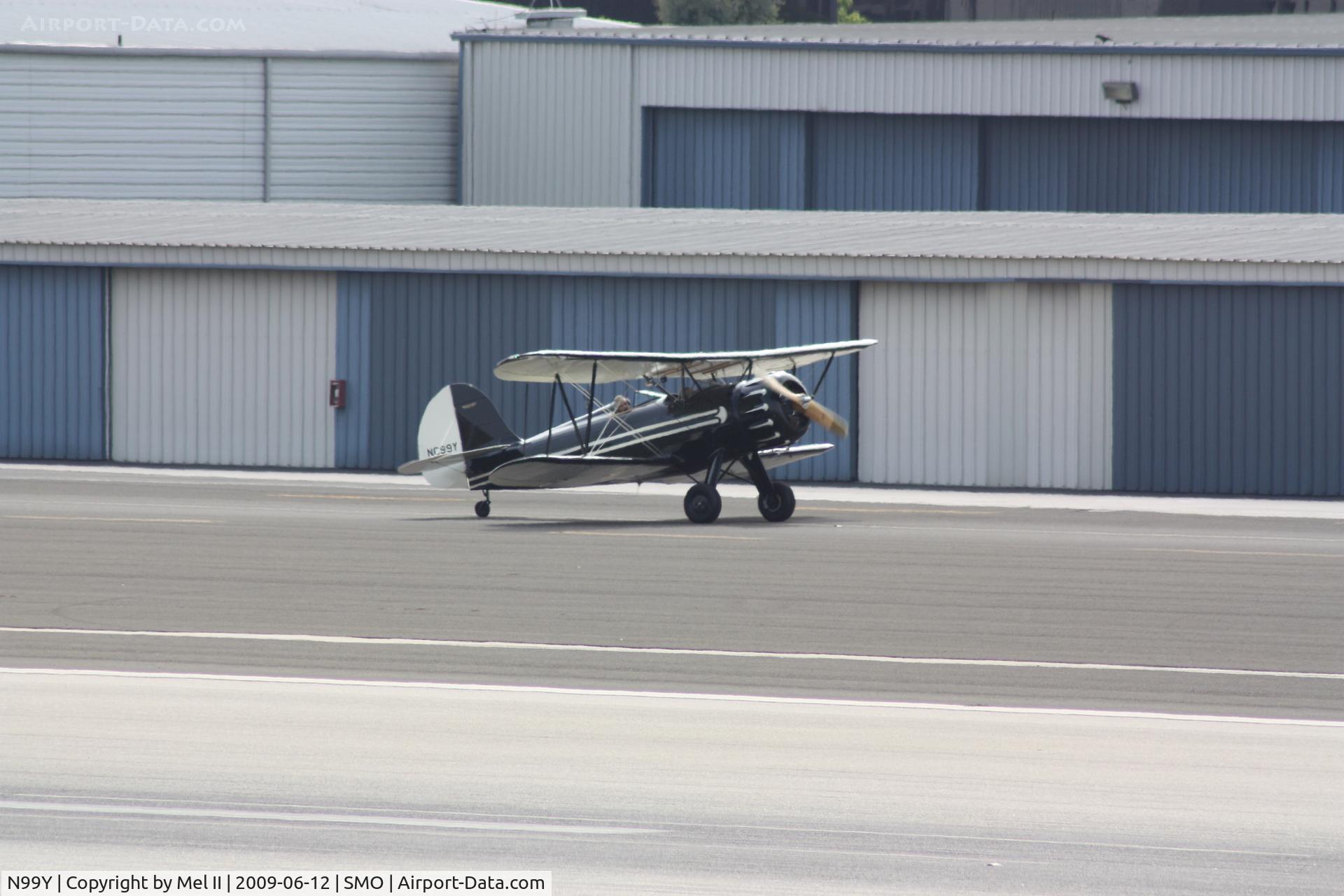 N99Y, 1986 Waco YMF C/N F5-002, Taxiing For Departure RWY 21