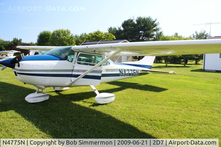 N4775N, 1979 Cessna 182Q Skylane C/N 18267358, Father's Day fly-in at Beach City, Ohio
