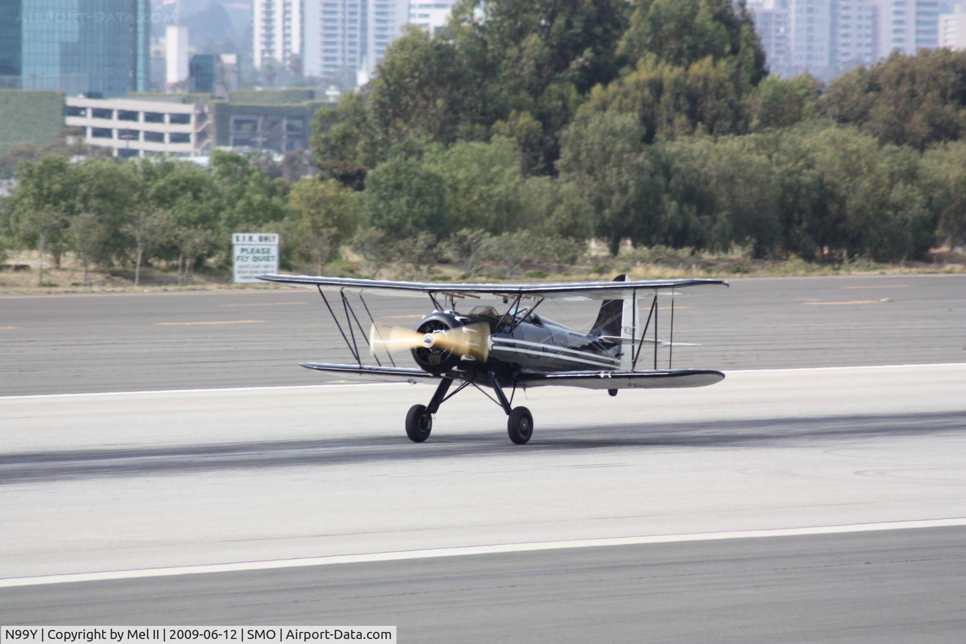 N99Y, 1986 Waco YMF C/N F5-002, Departing RWY 21