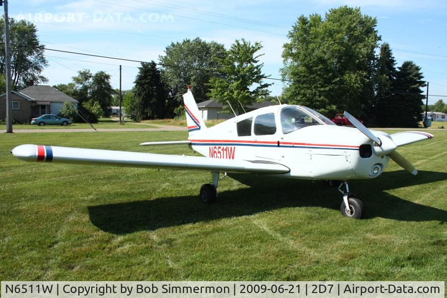 N6511W, 1964 Piper PA-28-140 C/N 28-20589, Father's Day fly-in at Beach City, Ohio