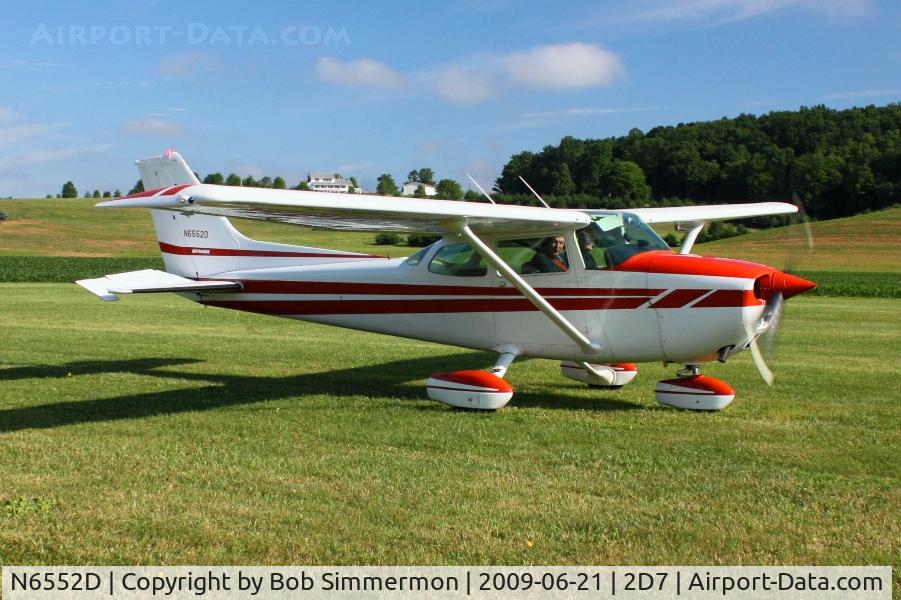 N6552D, 1979 Cessna 172N C/N 17272860, Father's Day fly-in at Beach City, Ohio