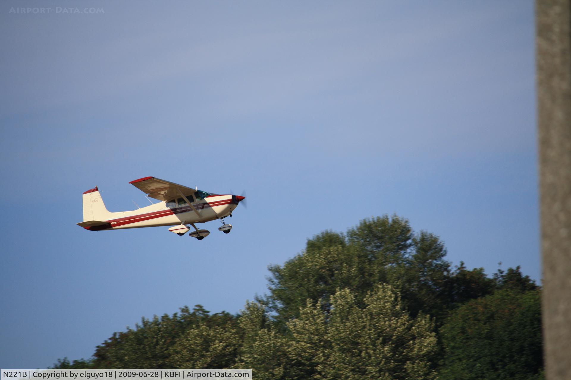 N221B, 1957 Cessna 182A Skylane C/N 34298, TAKING OFF AT SEATTLE