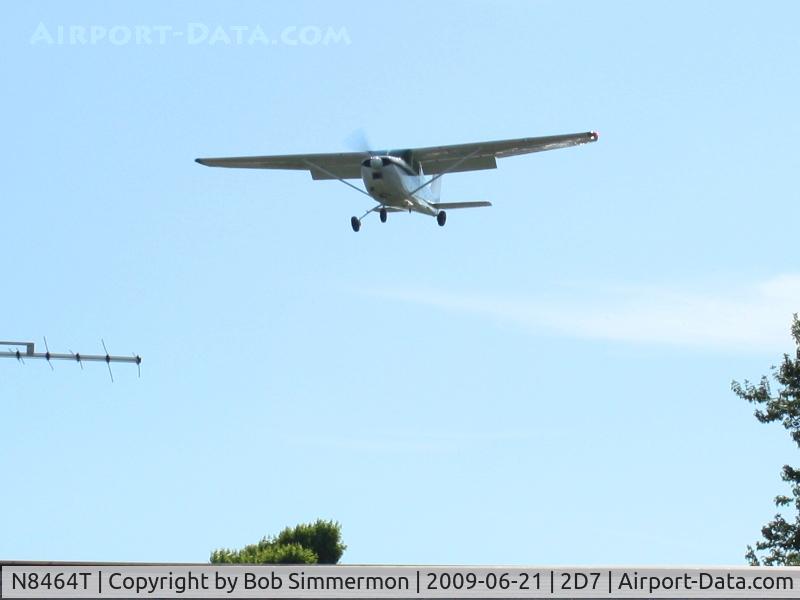 N8464T, 1959 Cessna 182C Skylane C/N 52364, Final approach for 28 at Beach City during the Father's Day fly-in.