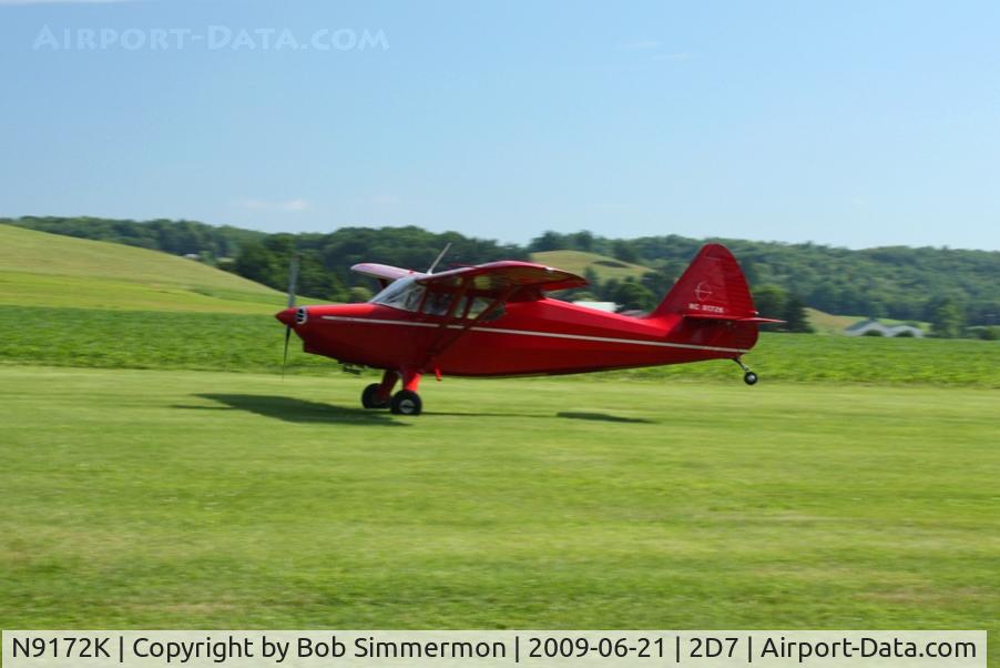 N9172K, 1947 Stinson 108-1 Voyager C/N 108-2172, Landing on 28 at the Beach City, Ohio Father's Day fly-in.