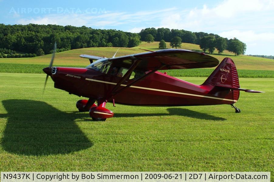 N9437K, 1947 Stinson 108-2 Voyager C/N 108-2437, Landing on 28 at the Beach City, Ohio Father's Day fly-in.