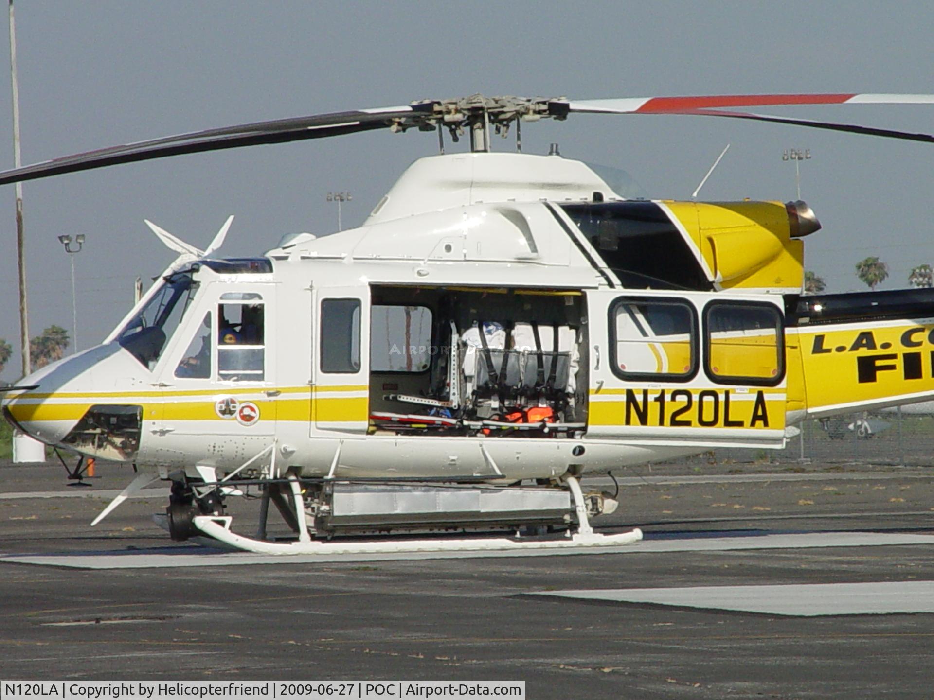 N120LA, 2007 Bell 412EP C/N 36455, Awaiting patients arrival
