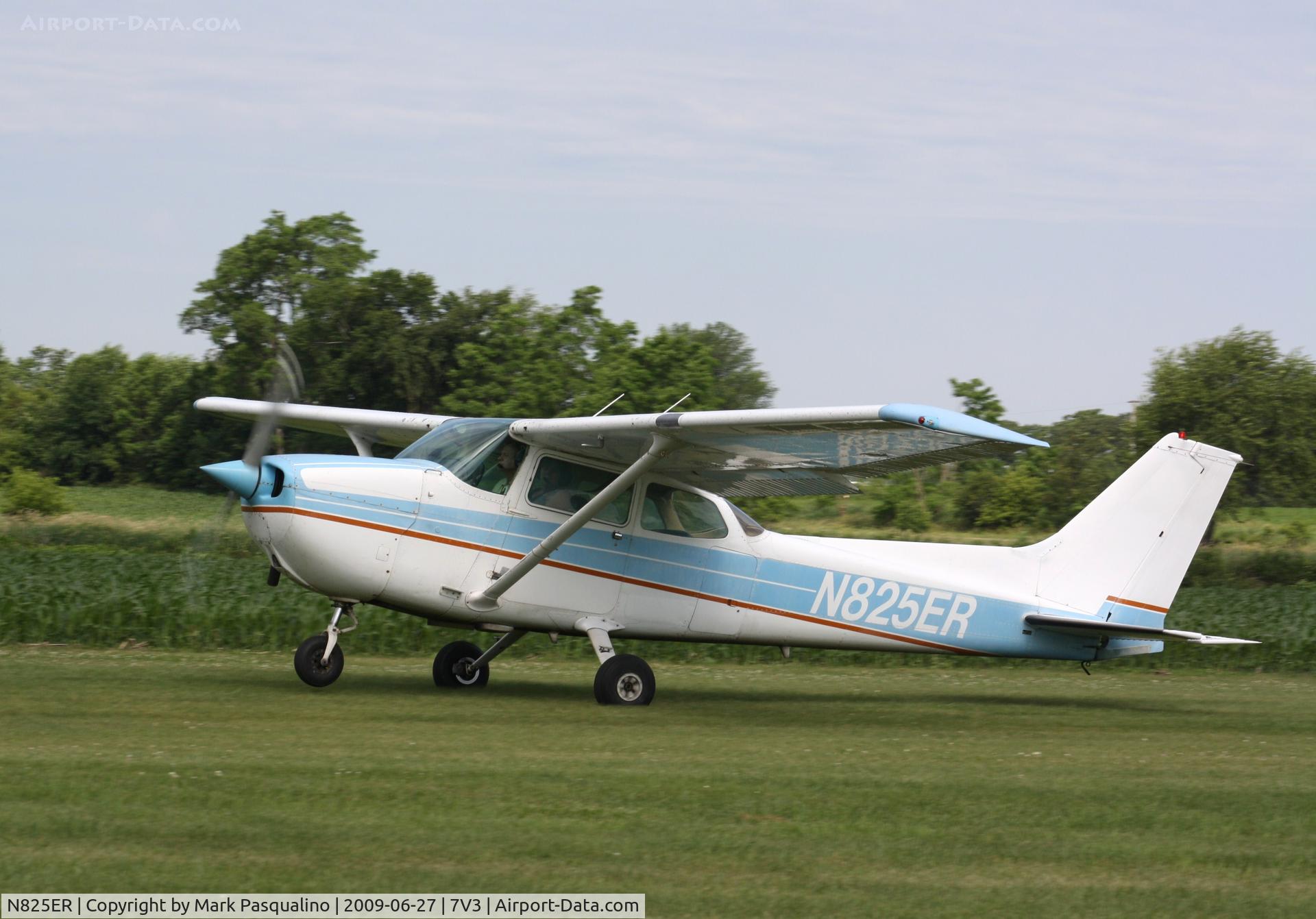 N825ER, 1977 Cessna 172N C/N 17269484, Cessna 172