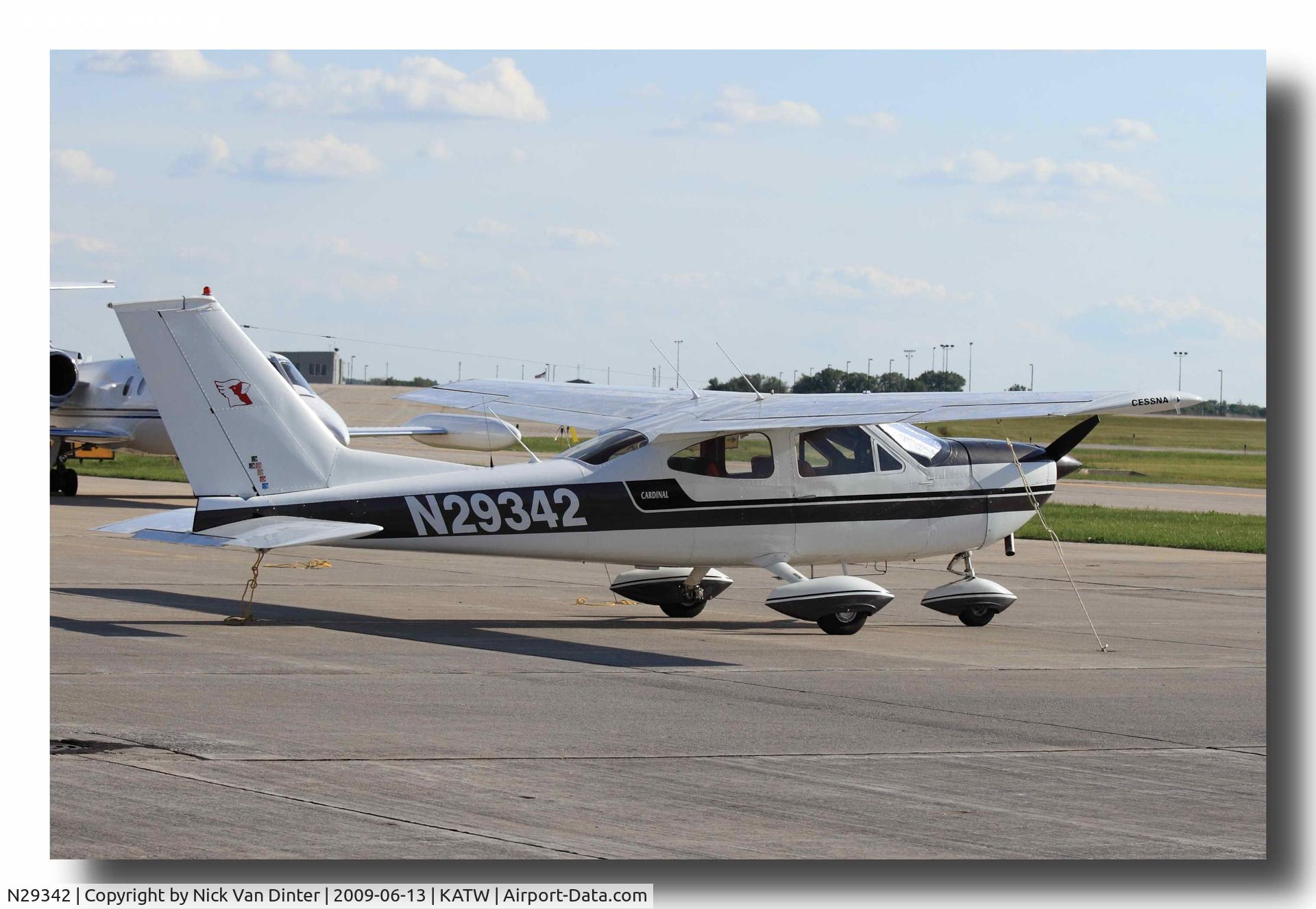 N29342, 1968 Cessna 177 Cardinal C/N 17700825, Sitting on the Ramp