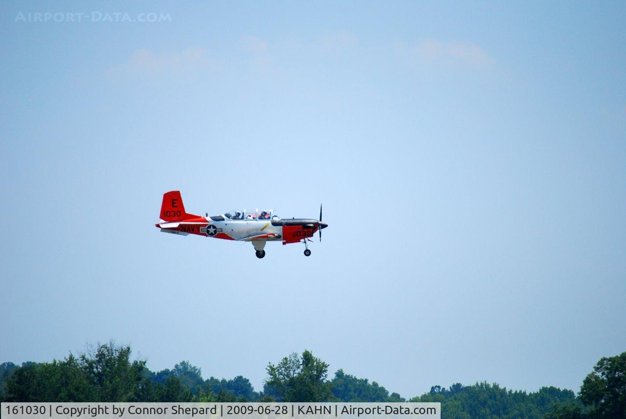 161030, Beech T-34C Turbo Mentor C/N GL-158, Touch and Go