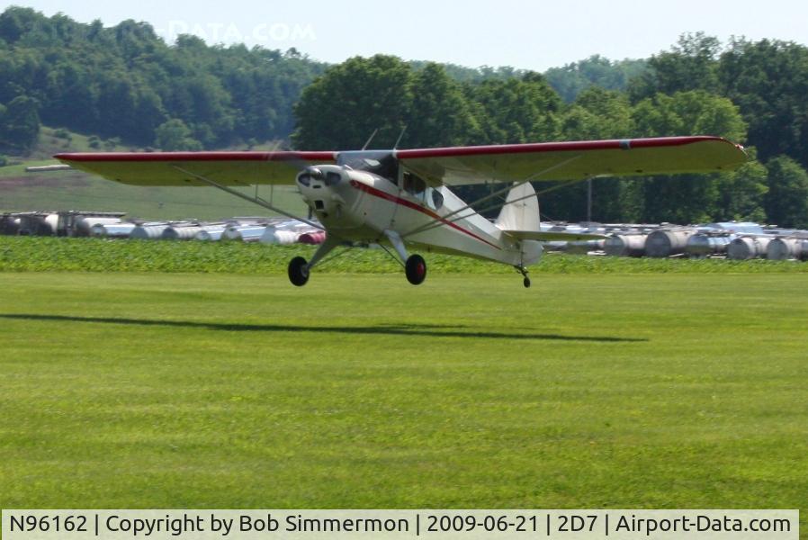 N96162, 1946 Taylorcraft BC12-D C/N 8462, Landing on 28 at the Father's Day fly-in; Beach City, Ohio.