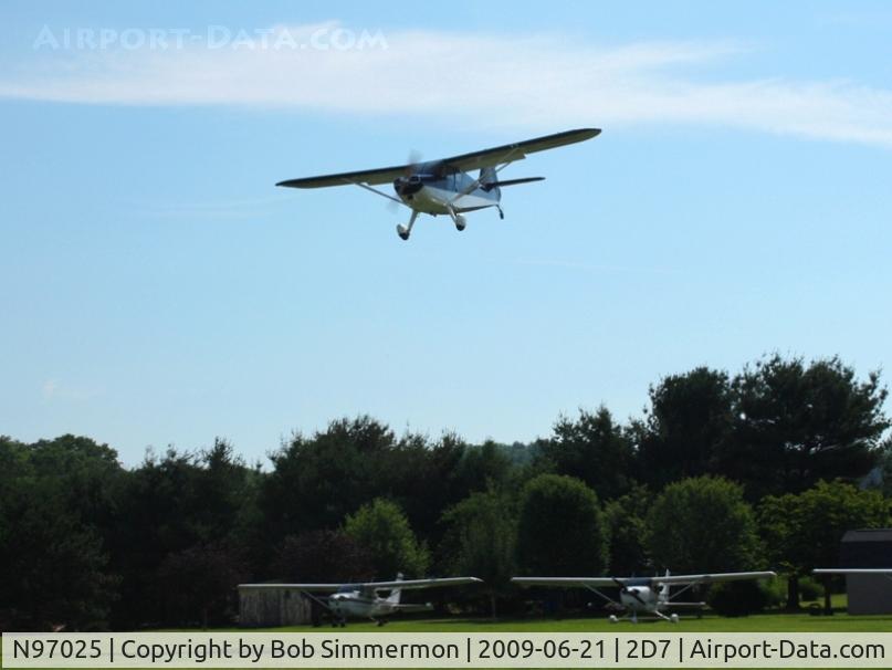 N97025, 1946 Stinson 108-1 Voyager C/N 108-1025, Arriving at the Father's Day fly-in; Beach City, Ohio.