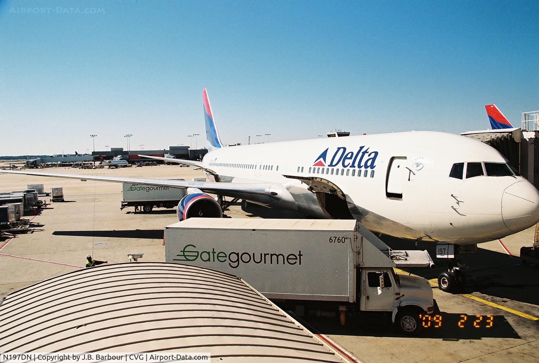 N197DN, 1997 Boeing 767-332 C/N 28454, N/A