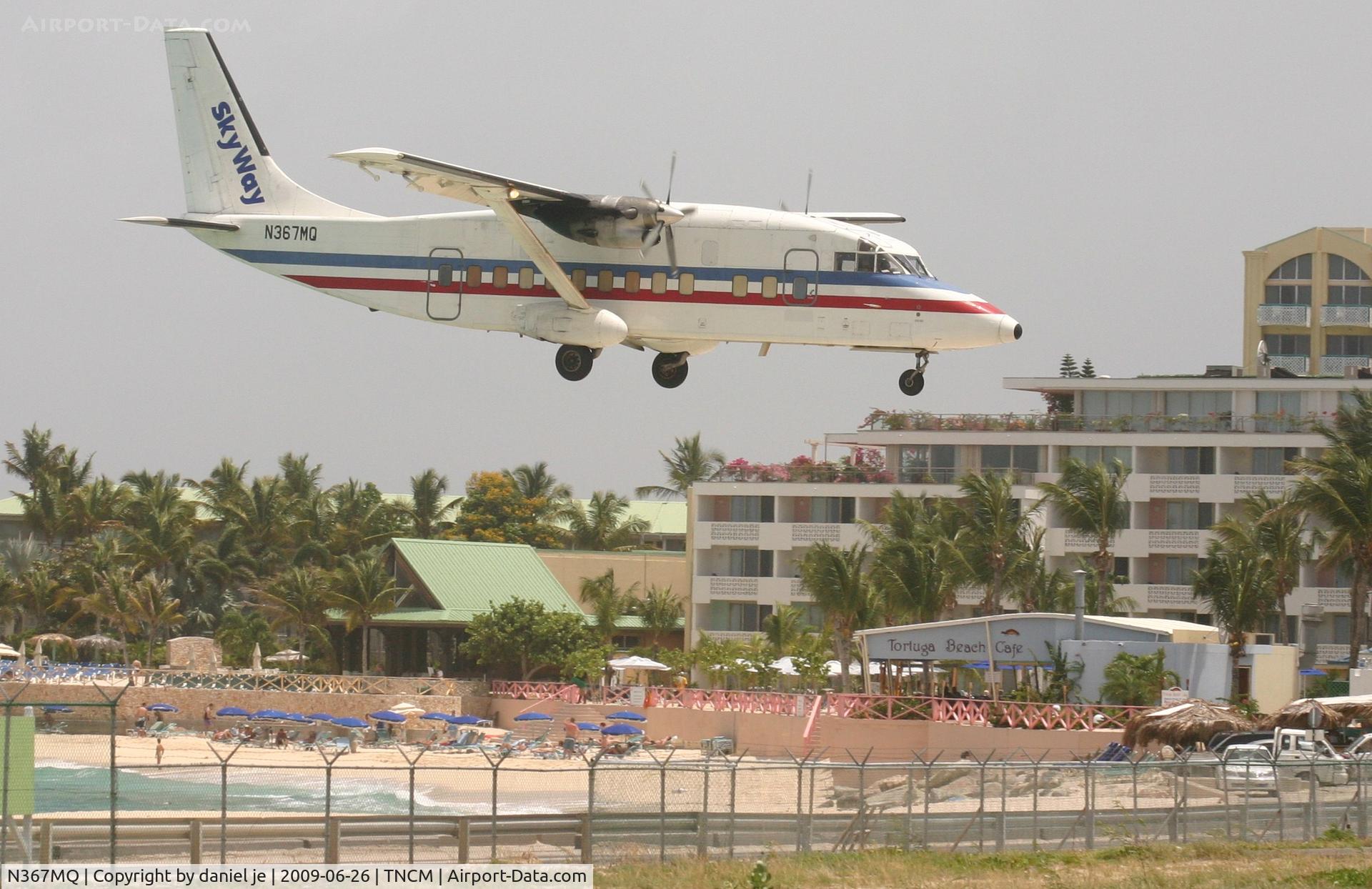 N367MQ, 1984 Short SD3-60-100 C/N SH.3640, Landing 10