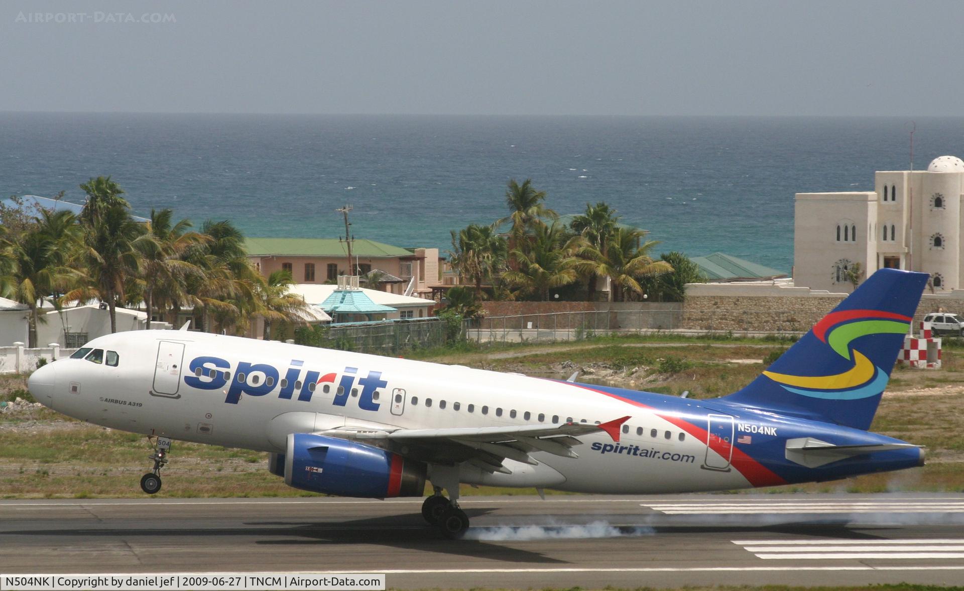 N504NK, 2005 Airbus A319-132 C/N 2473, Landing 10