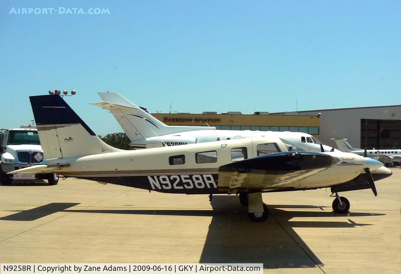 N9258R, 1995 Piper PA-34-220T C/N 3447008, At Arlington Municipal