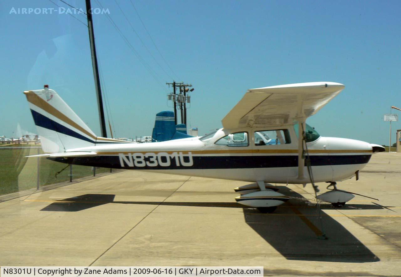N8301U, 1964 Cessna 172F C/N 17252201, At Arlington Municipal