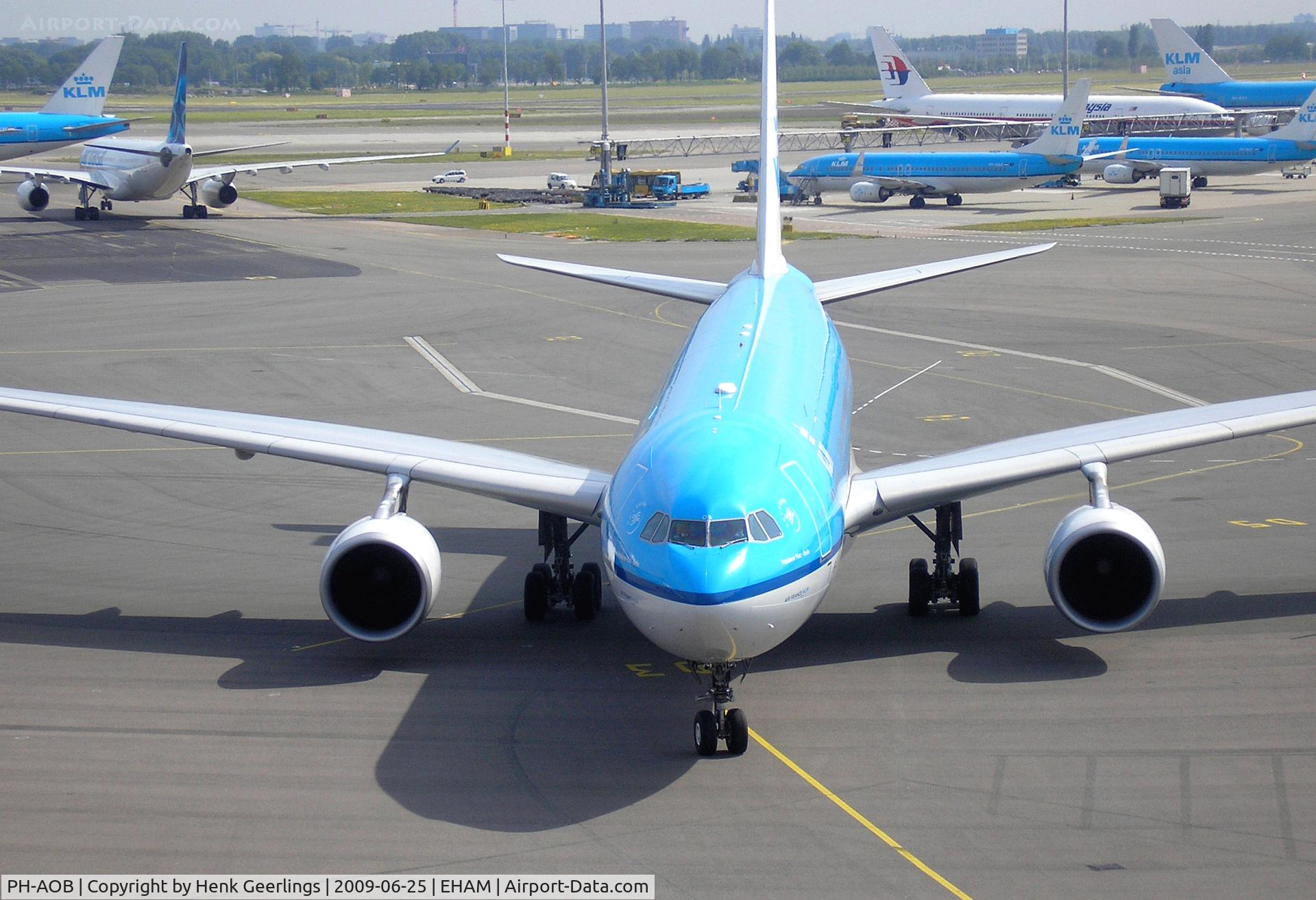 PH-AOB, 2005 Airbus A330-203 C/N 686, Schiphol Airport arrival