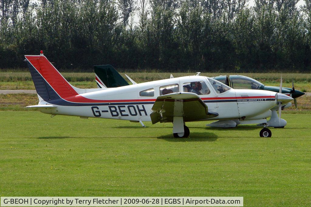 G-BEOH, 1977 Piper PA-28R-201T Cherokee Arrow III C/N 28R-7703038, Piper at Shobdon on the Day of the 2009 LAA Regional Strut Fly-in