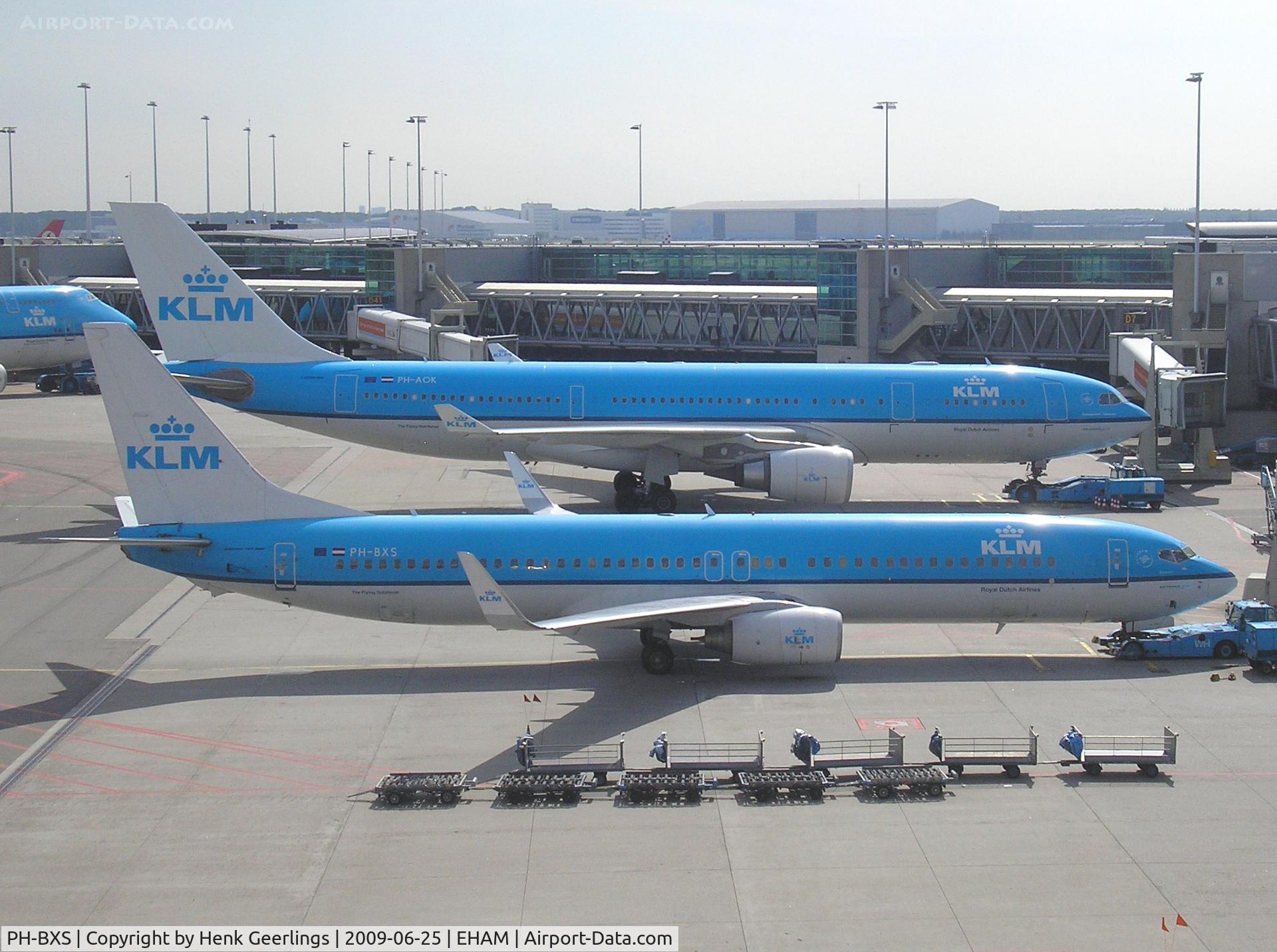 PH-BXS, 2001 Boeing 737-9K2 C/N 29602, Schiphol Airport