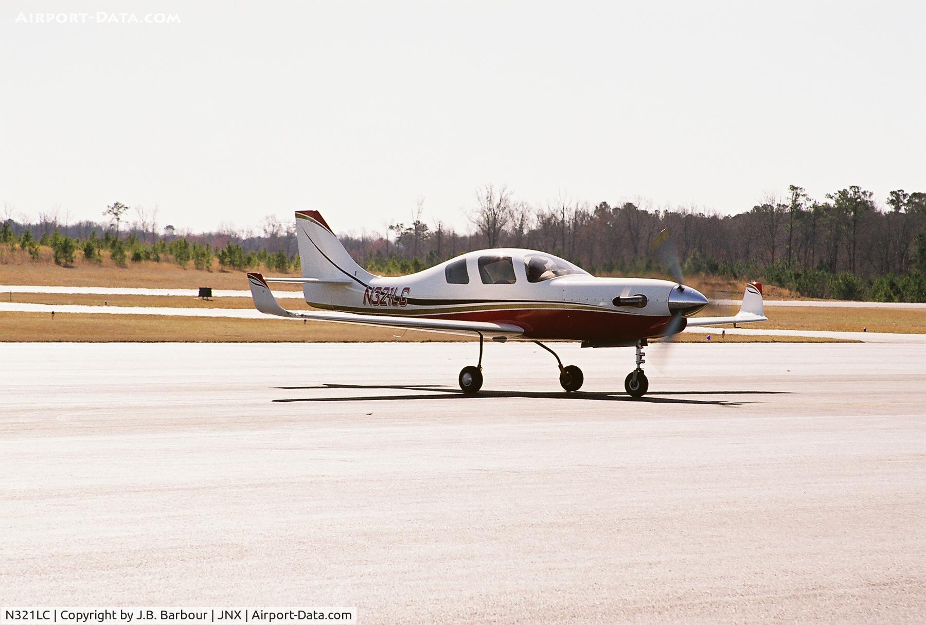 N321LC, 2007 Lancair IV-P C/N 003, Sleek little aircraft