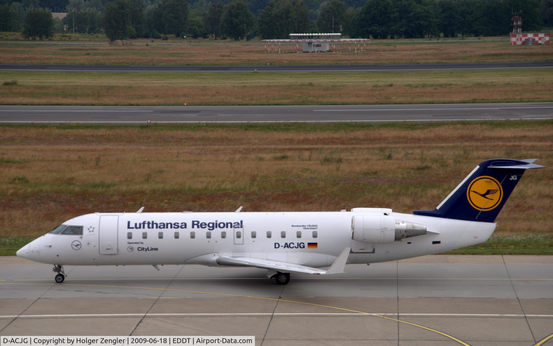 D-ACJG, 1996 Canadair CRJ-100LR (CL-600-2B19) C/N 7220, One of Lufthansa´s inner Germany city hopper