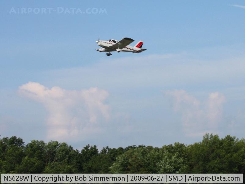N5628W, 1962 Piper PA-28-160 Cherokee C/N 28-773, Departing Fort Wayne's Smith Field