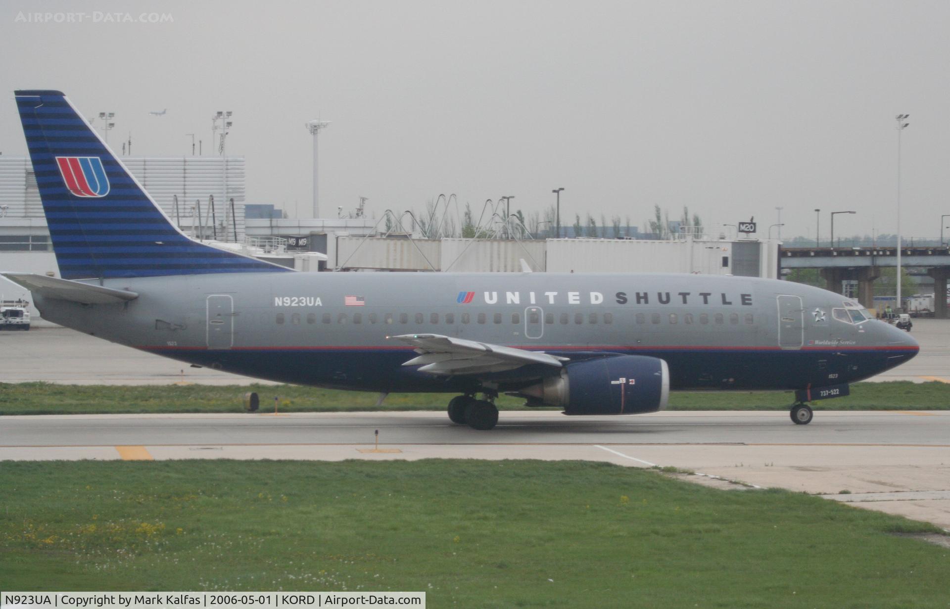 N923UA, 1992 Boeing 737-522 C/N 26643, 
