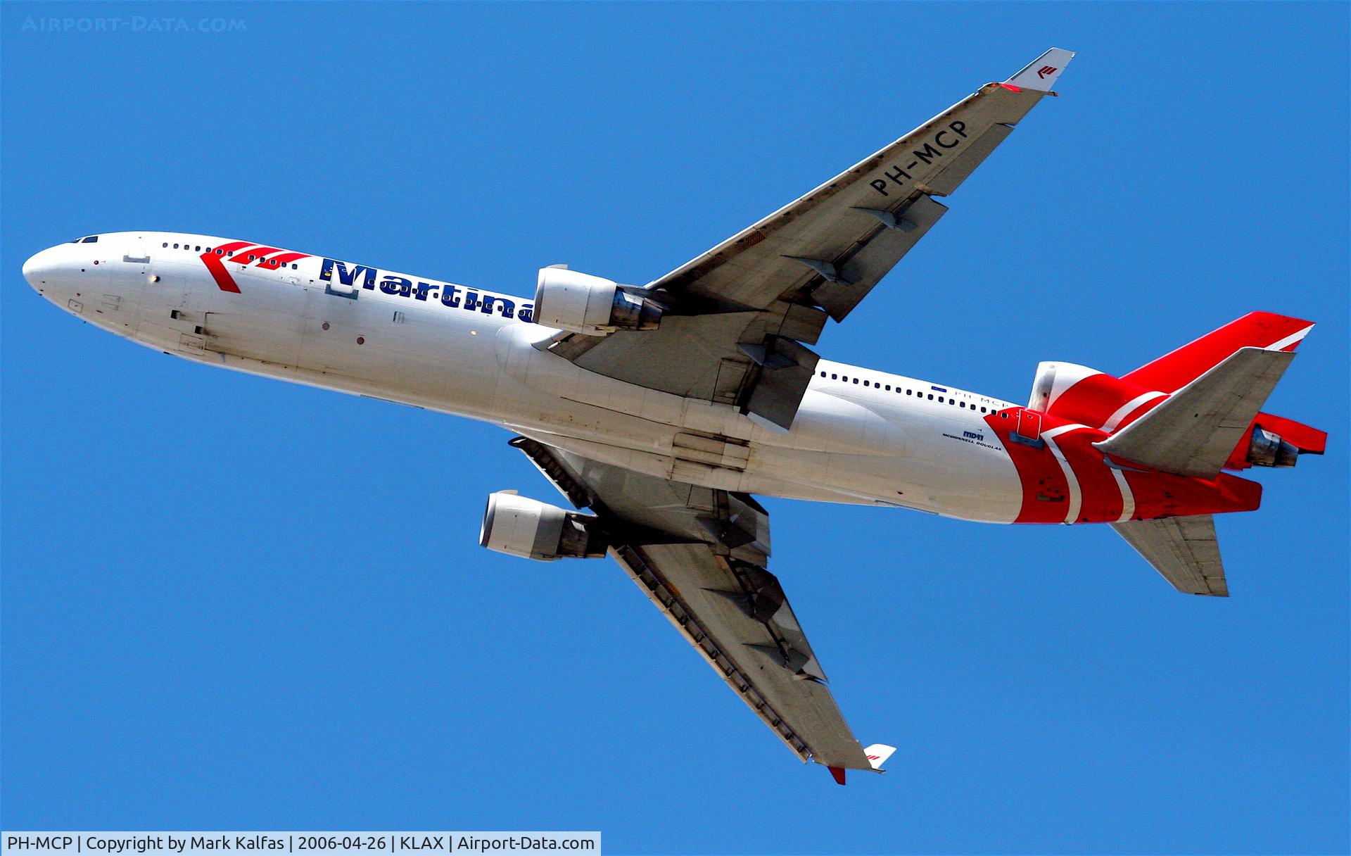 PH-MCP, 1994 McDonnell Douglas MD-11F C/N 48616, Max performance climb, RWY 25R KLAX