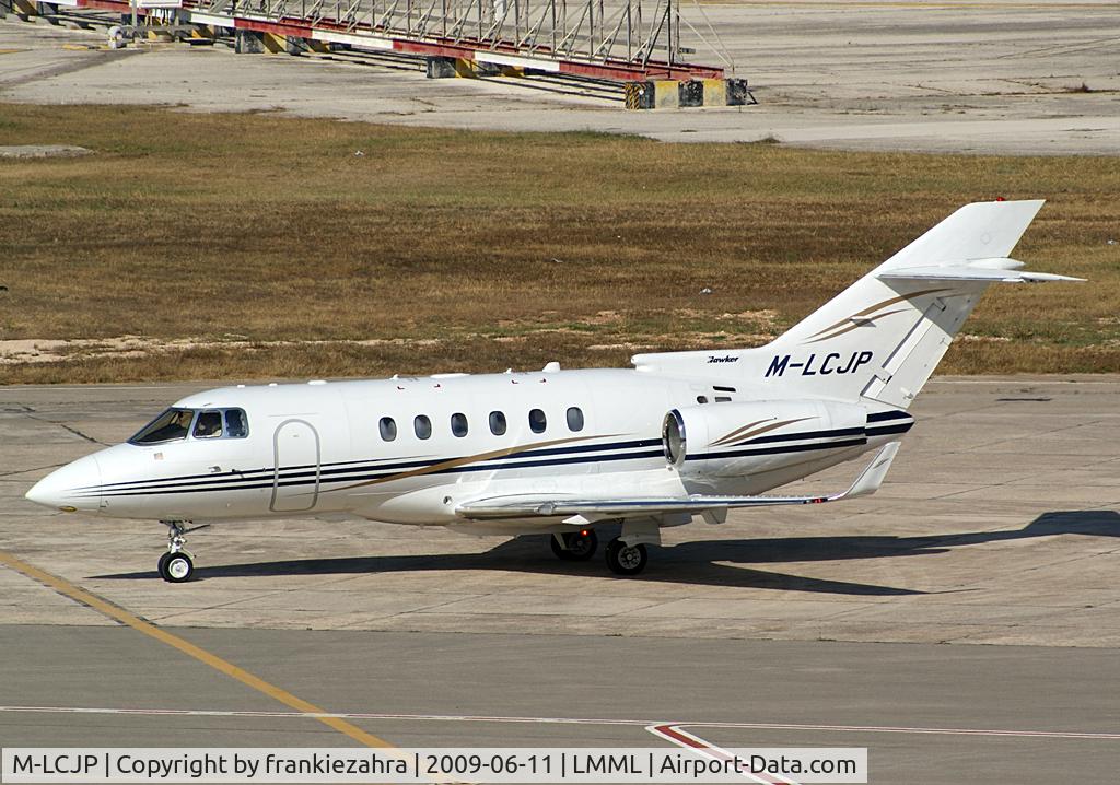 M-LCJP, 2008 Hawker Beechcraft 900XP C/N HA-0072, Private